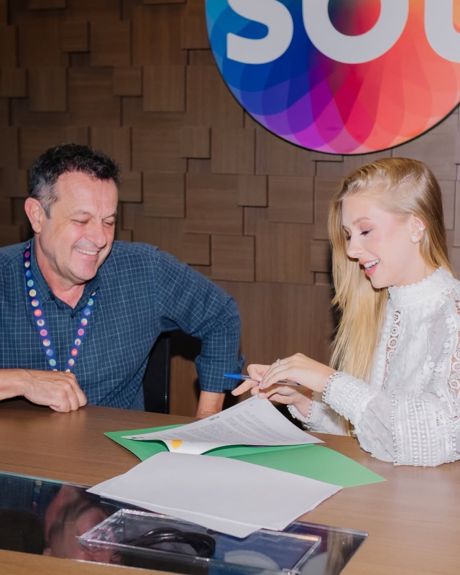 Carazinhense assina contrato com SBT e assume ex Programa de Virgínia!